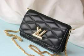 Picture of Louis Vuitton Handbags _SKUfw213817428fw